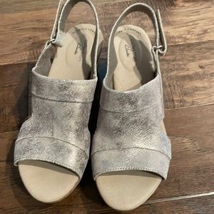 Brand new never worn Clark’s Utimate Comfort Collection Sz 8 1/2 shoes